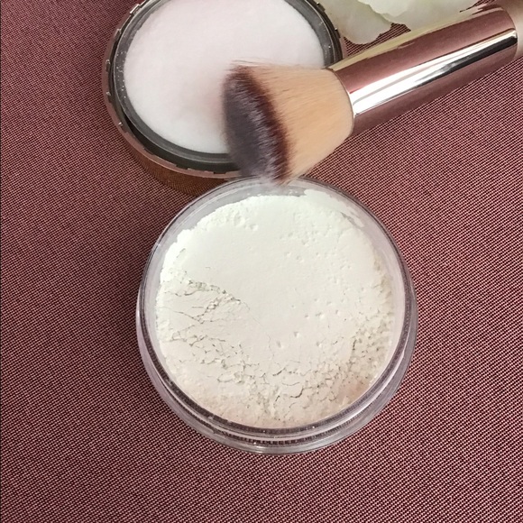 Makeup Brush Long Lasting Mineral Loose Powder 2Pcs Bare Face Cosmetics - Picture 5 of 5